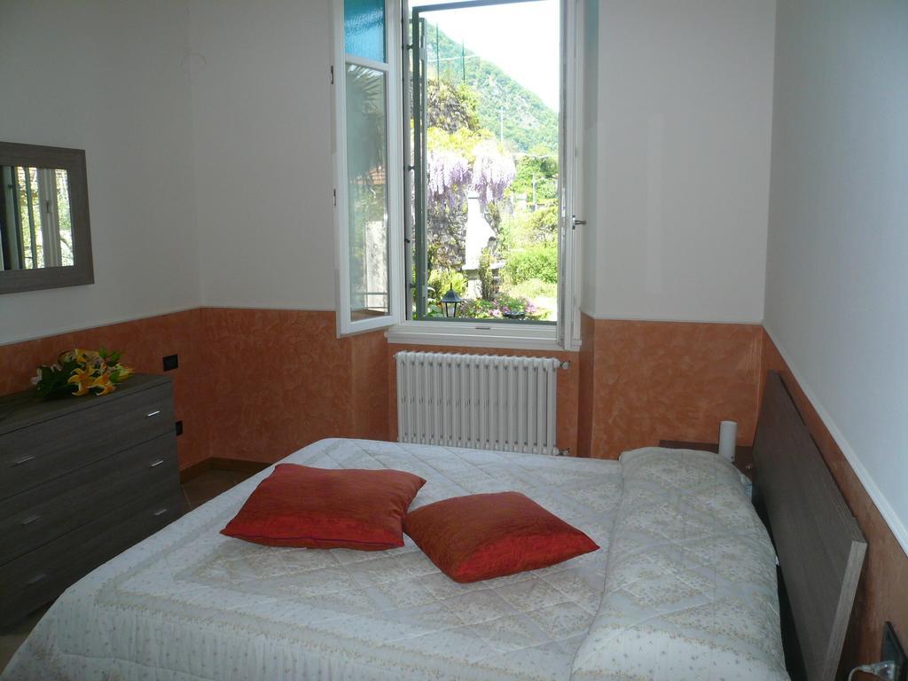 Apartmán Casa Beatrice Oliveto Lario Pokoj fotografie